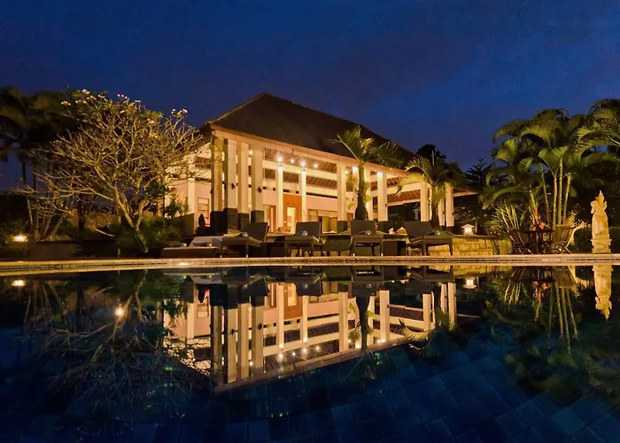 Beach hotel: Villa Menari Bali